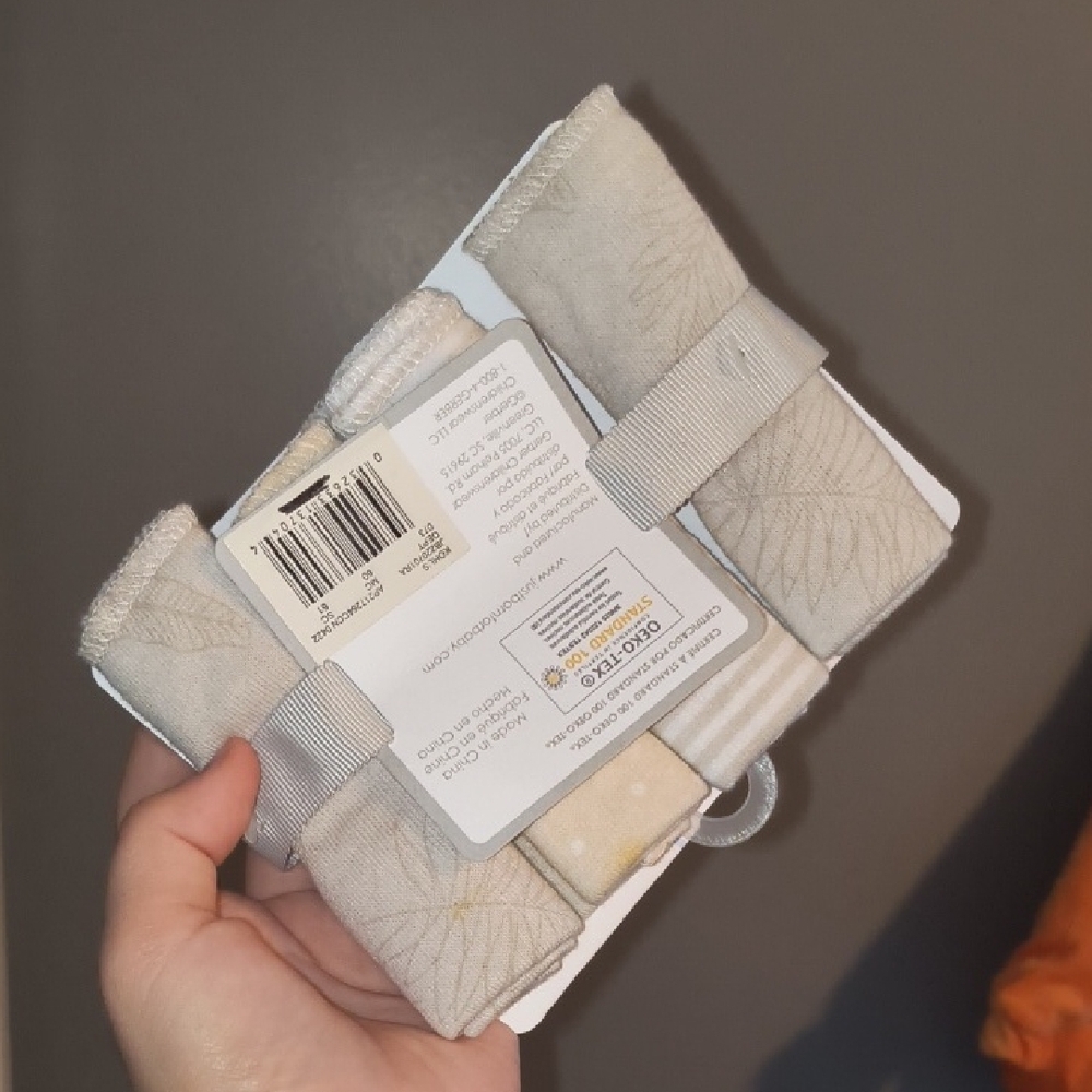 Set of Baby Washcloths in Cream and White